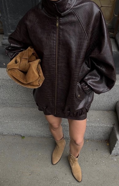 43050dd1fbda74a9e42c8e76ef56bf23 (1).jpg